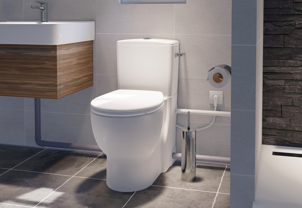 Réservoir de WC après réparation