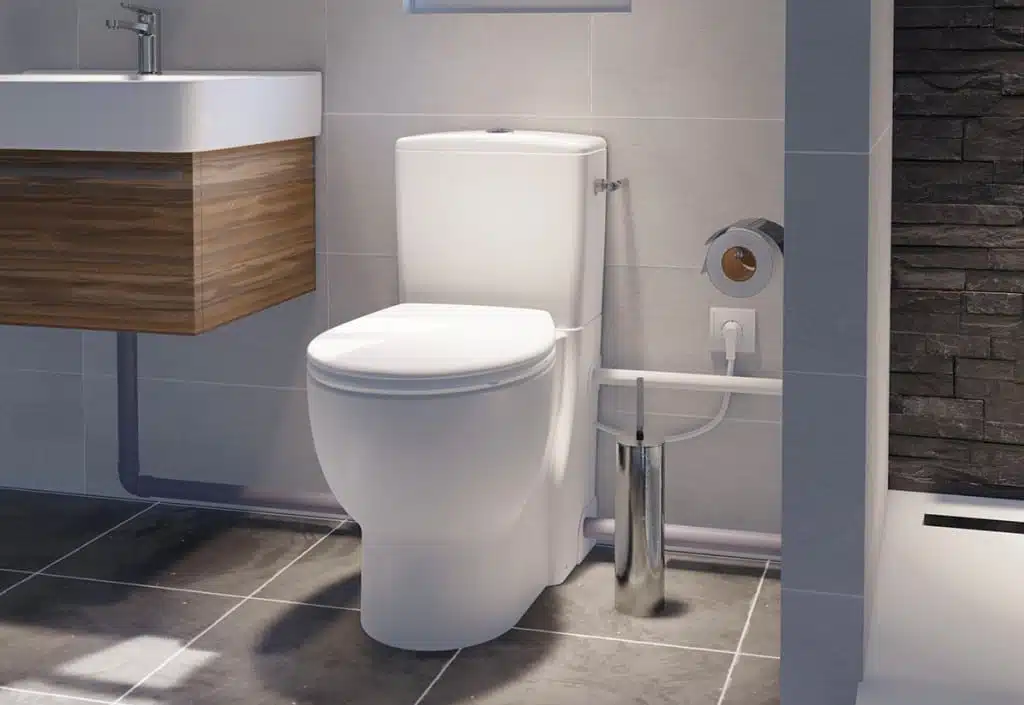 Réservoir de WC après réparation