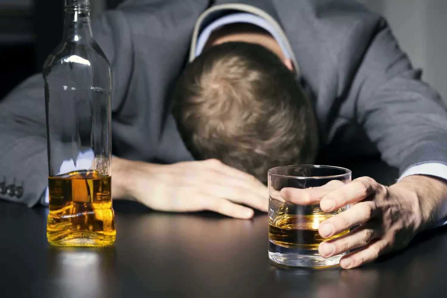 Verre d'alcool le soir