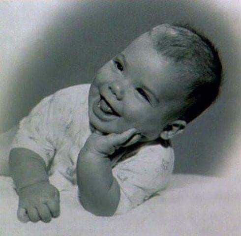 Jeune Keanu Reeves