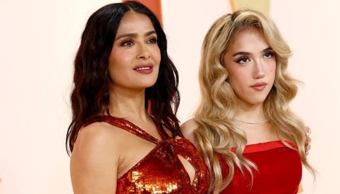 Salma Hayek et sa fille Valentina, souriantes et complices