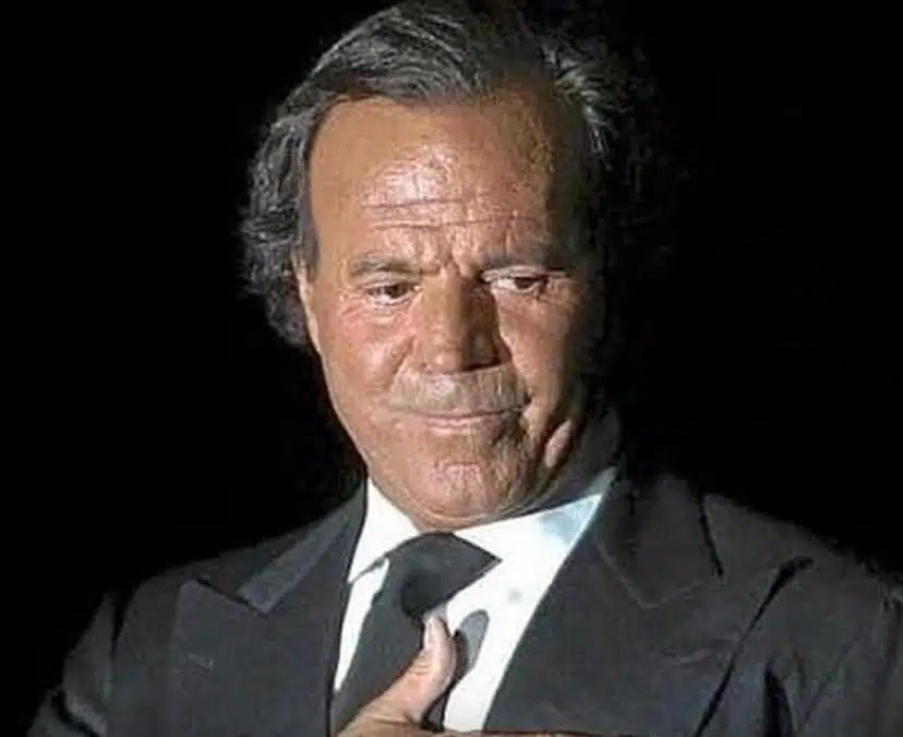 Portrait de Julio Iglesias, icône de la musique