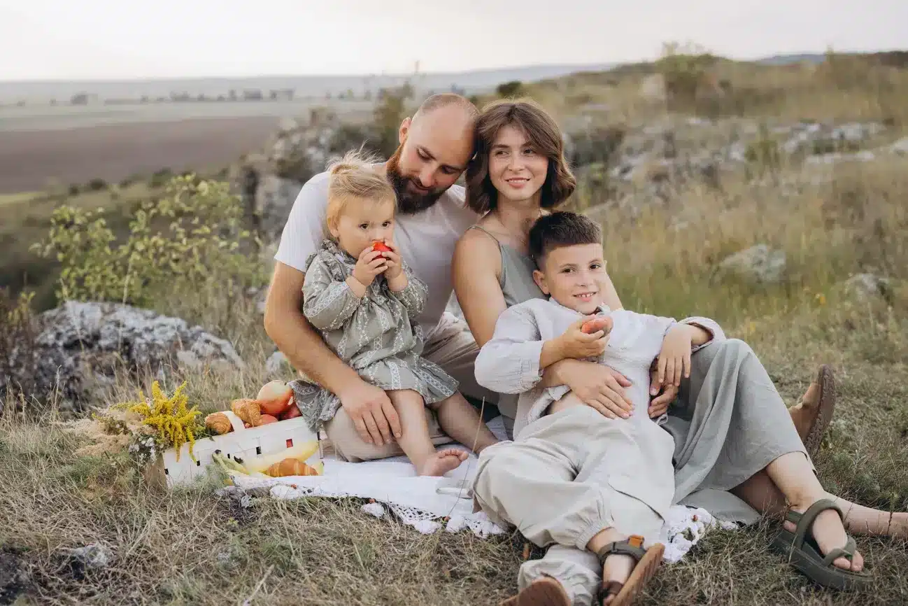 Famille avec deux enfants
