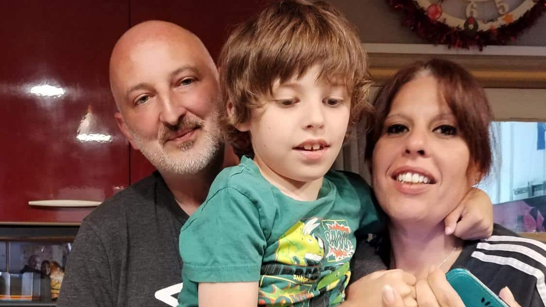 Parents choisissant un prénom