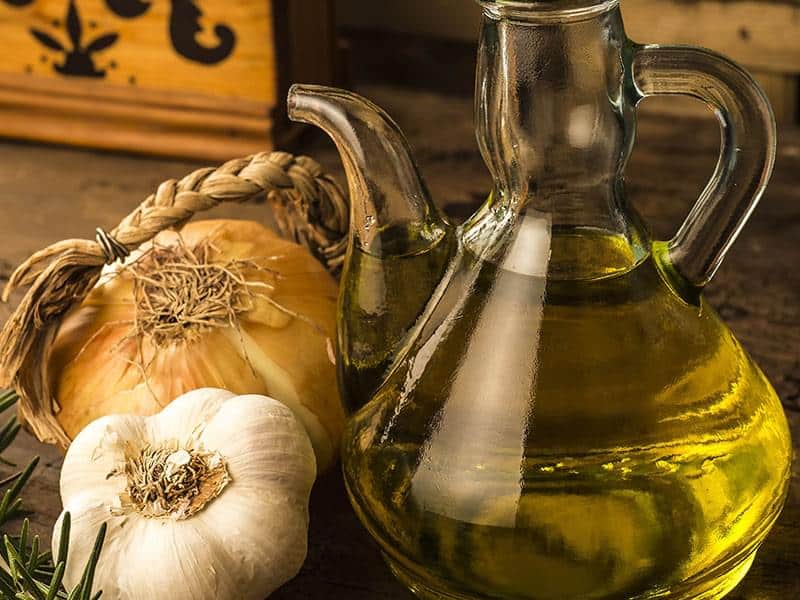 Gousse d'ail et huile