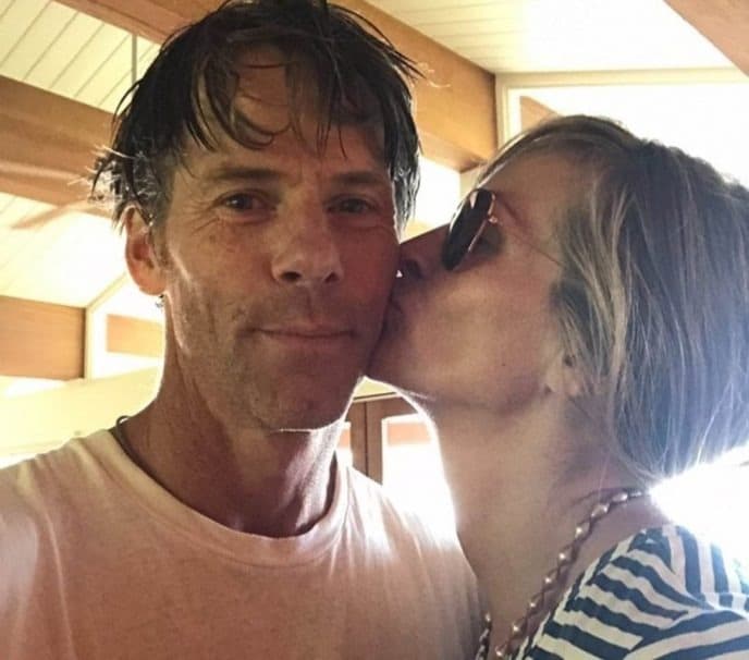 Portrait rapproch&eacute; et souriant de Julia Roberts et Daniel Moder