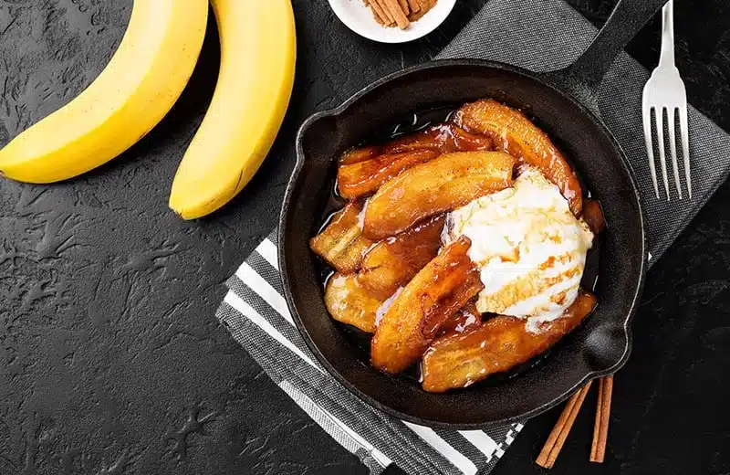 Bananes caramélisées avec glace vanille