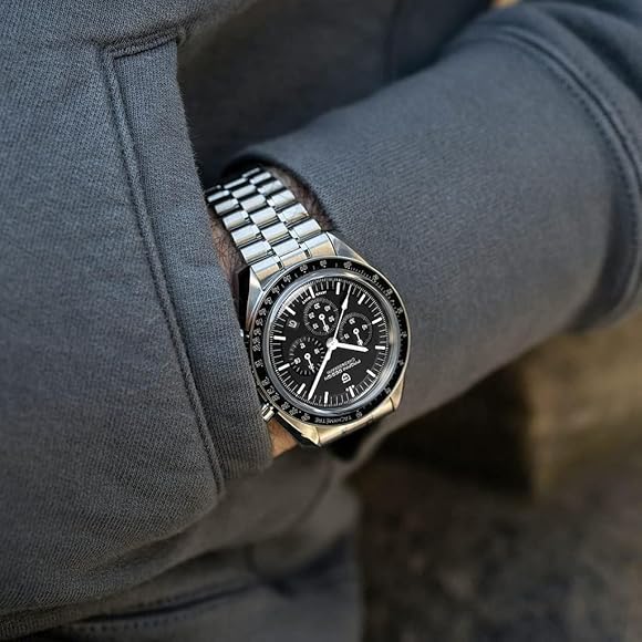 Montre spirituelle avec symboles énergétiques