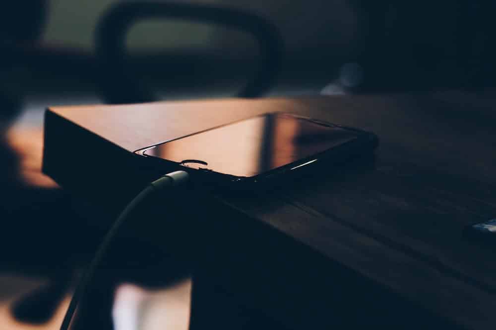 Téléphone chargé toute la nuit