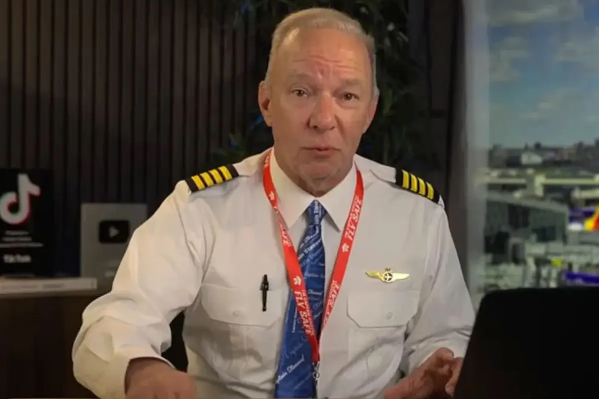 Ancien pilote Steve Chen analysant l'accident