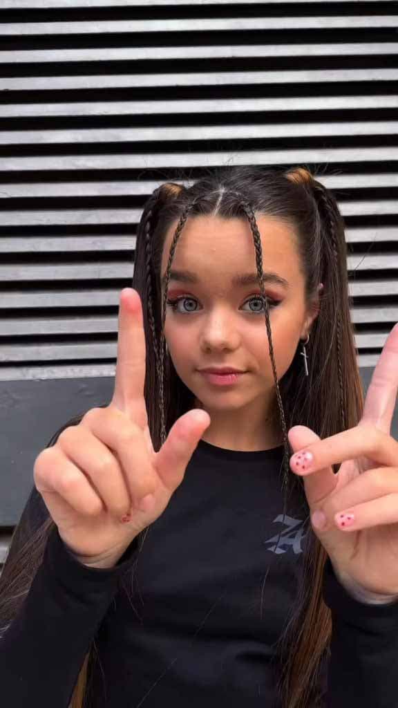 Anna Knyazeva maquillée