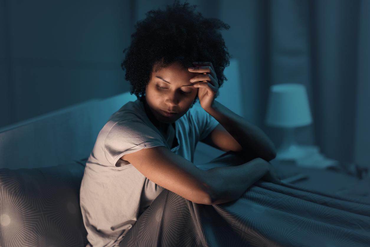 Femme ayant du mal à dormir