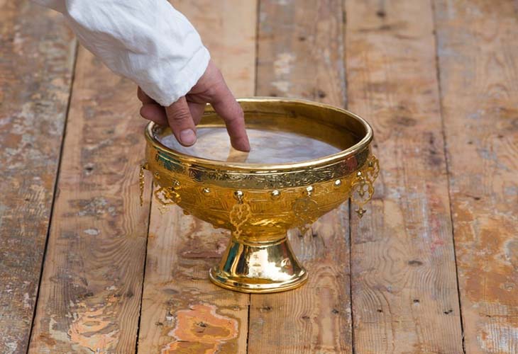 Eau bénite. source : spm