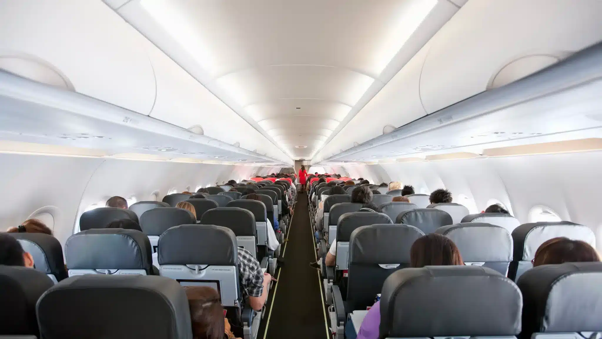 Avion effectuant un atterrissage d'urgence