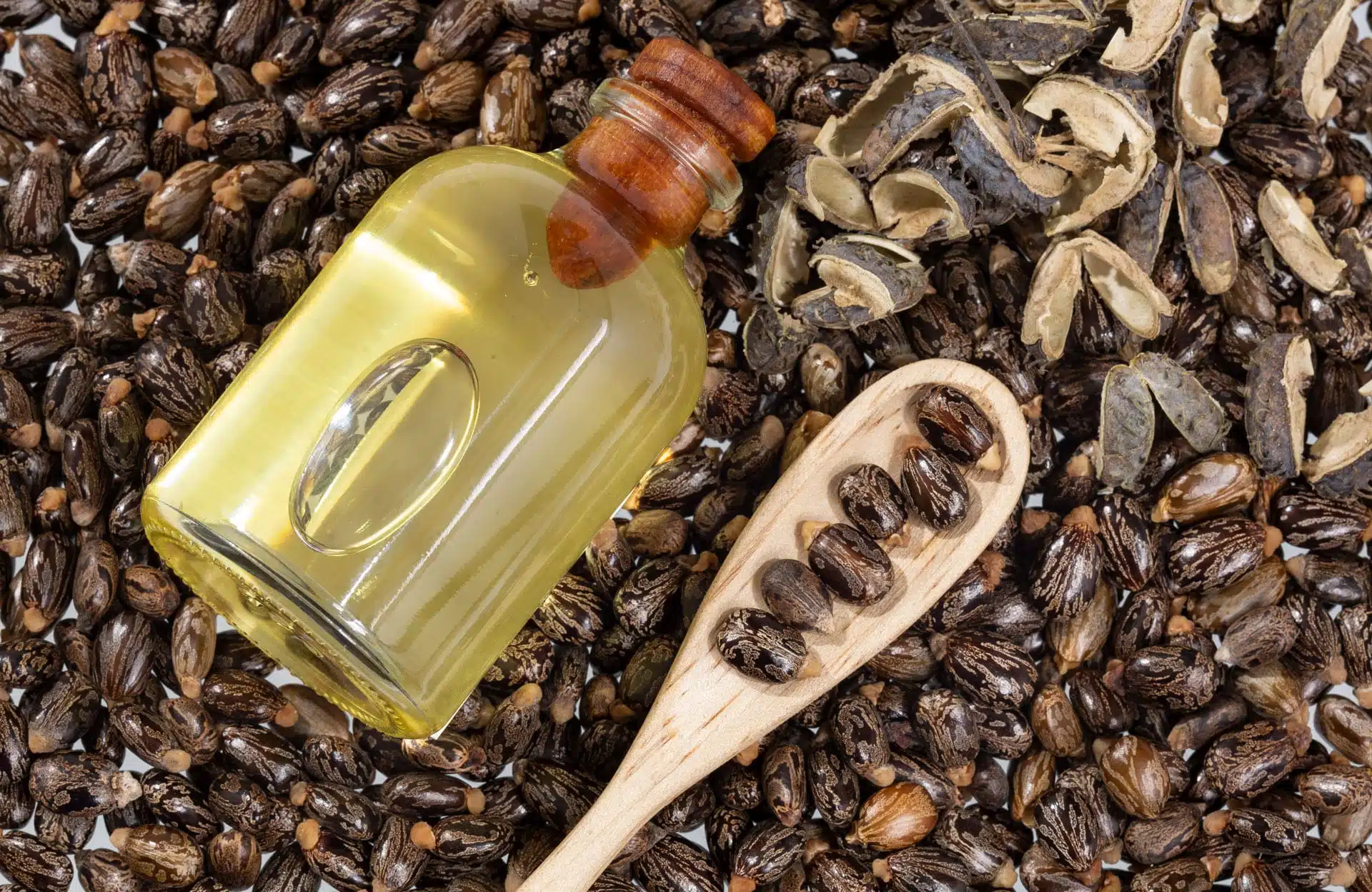 Pieds hydratés avec de l'huile de ricin