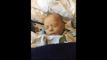 Je pensais avoir des calculs rénaux et j’ai accouché d’un bébé
