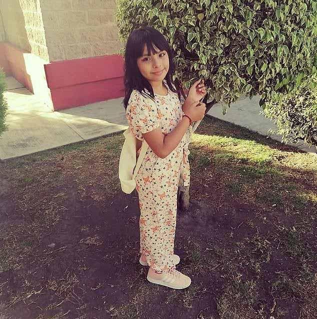 La petite fille Adhara