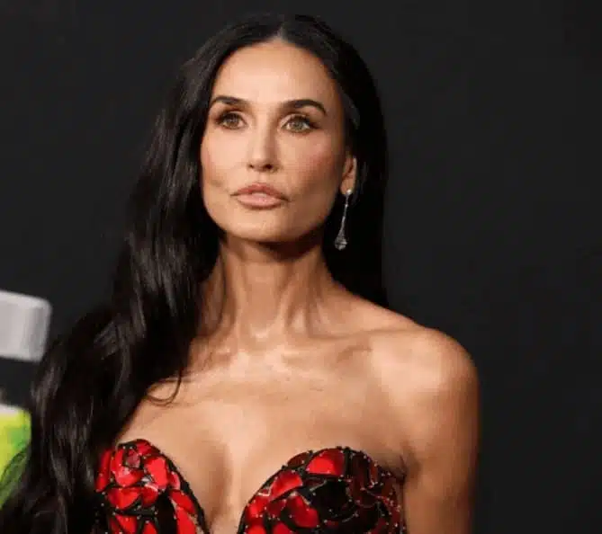 Portrait inspirant de Demi Moore