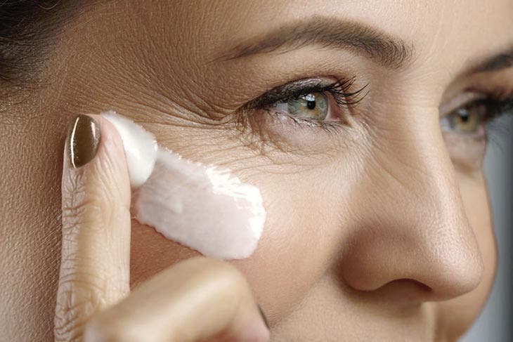 Soin anti-âge et anti-rides. source : spm