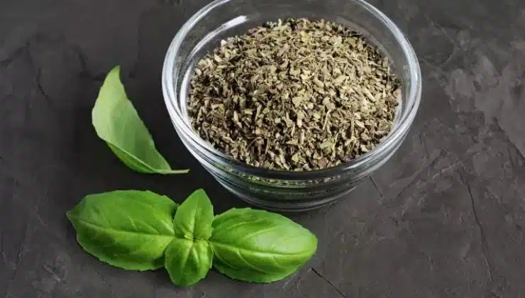 Fleurs de basilic séchées pour infusion