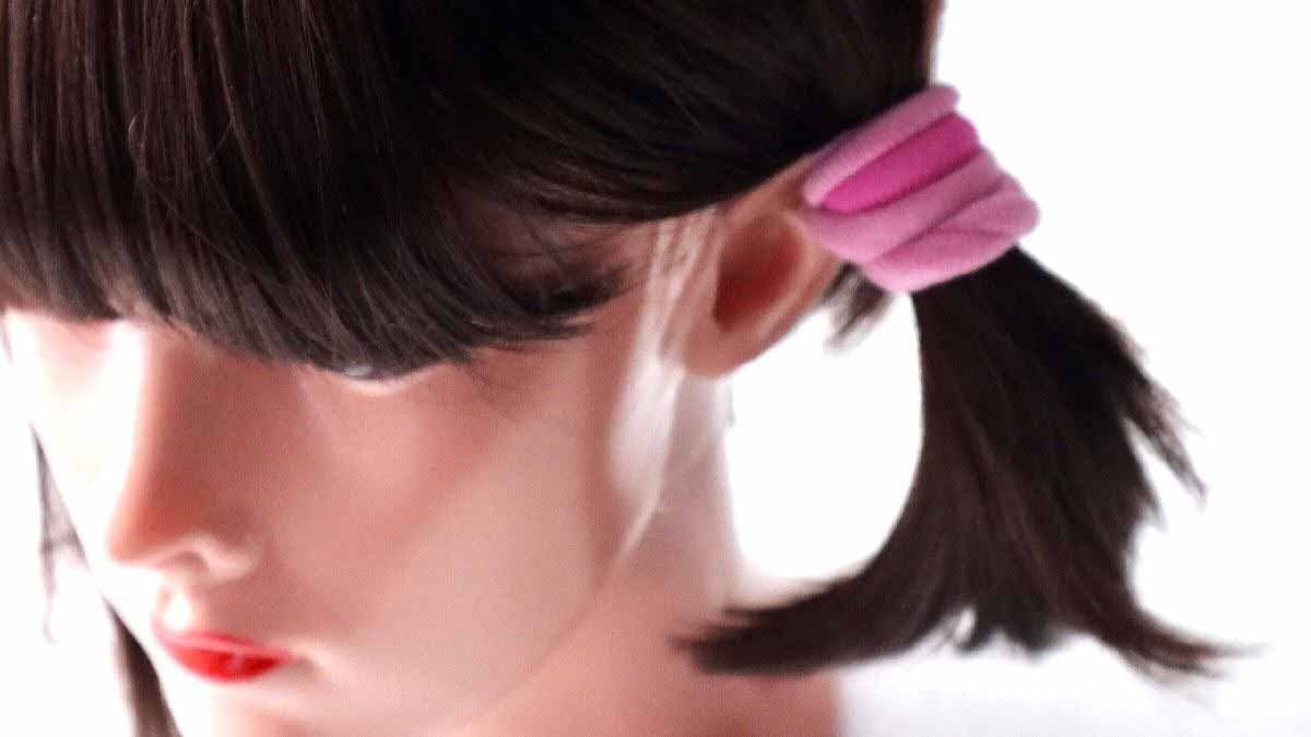 Transformer de vieilles chaussettes en élastiques à cheveux