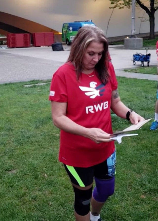 Une ado de 15 ans fait adopter son b&eacute;b&eacute; mais 35 ans apr&egrave;s