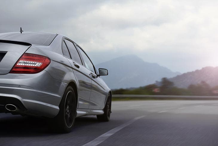 Une voiture grise – source : spm