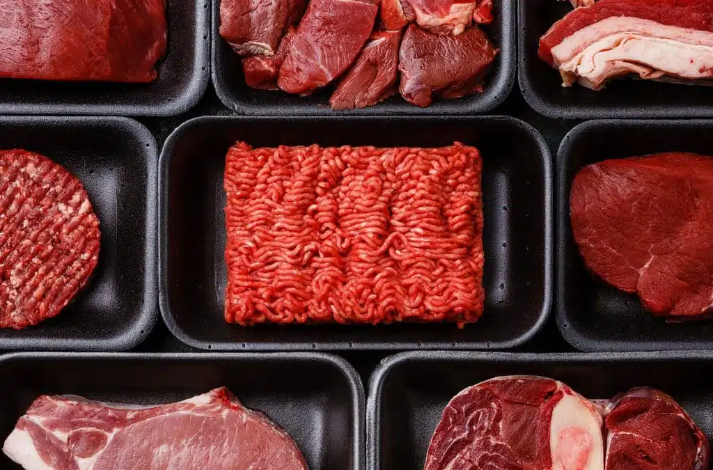 Viande rouge sur grill