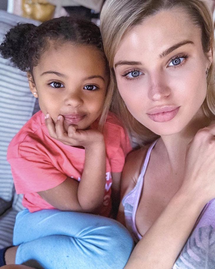 Vivienne, la fille de ksenyia et ugo