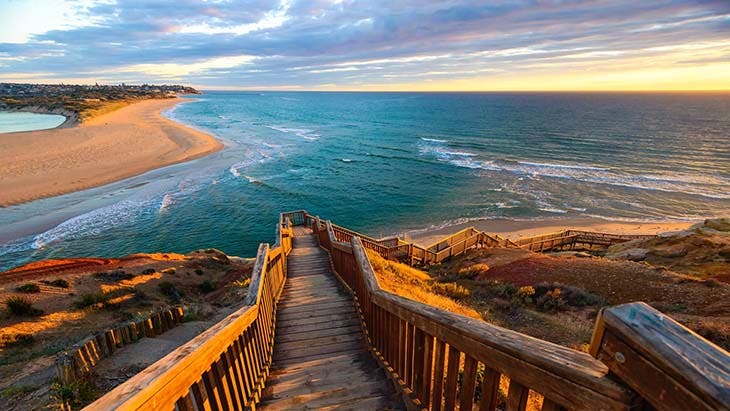 Vue sur plage pendant un coucher du soleil &ndash; source&nbsp;: spm