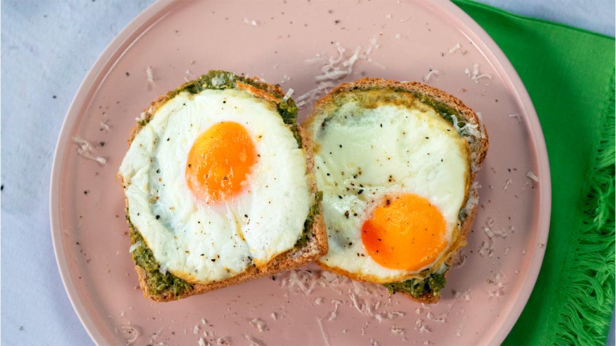 Œufs cuits dans un air fryer