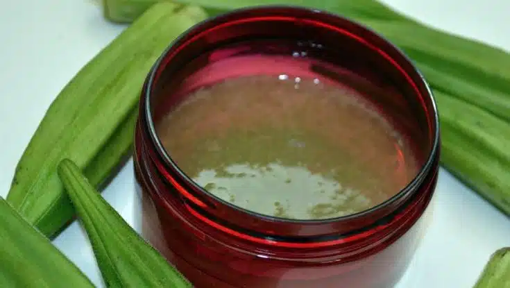 Gel capillaire au gombo pour boucles définies