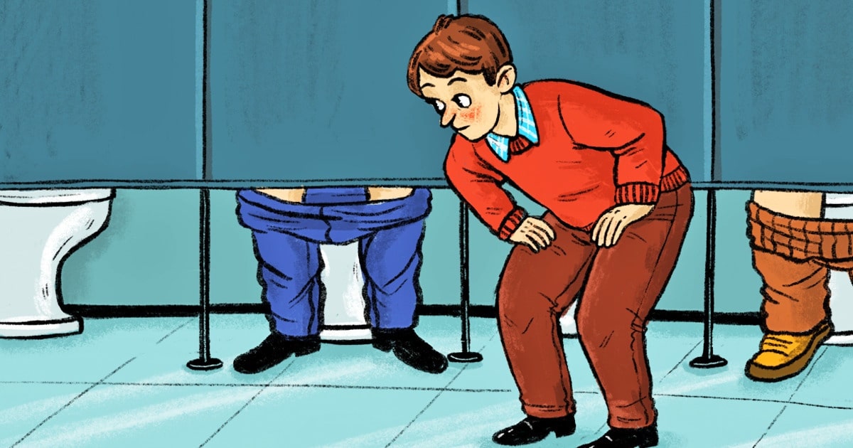 Espace sous la porte des toilettes