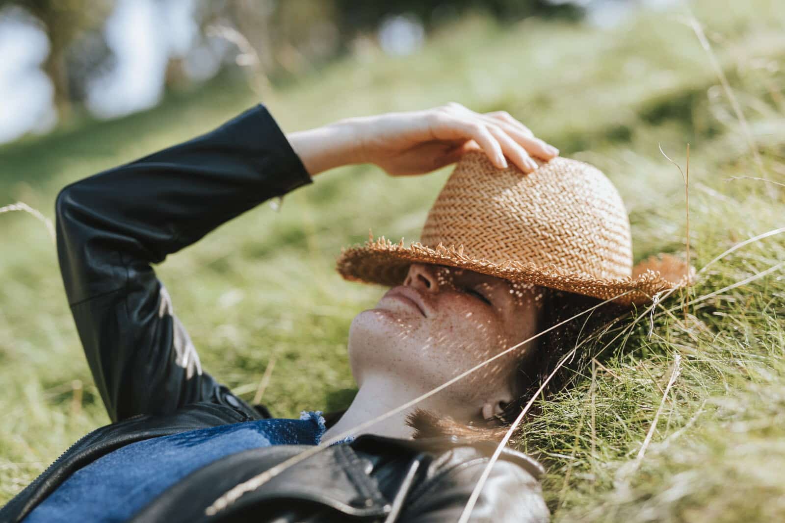 Illustration d'une personne b&eacute;n&eacute;ficiant des effets revitalisants d'une sieste courte