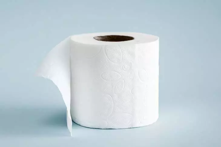 Un rouleau de papier 