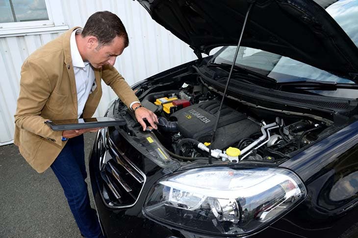 Expertise d’une voiture - source : spm