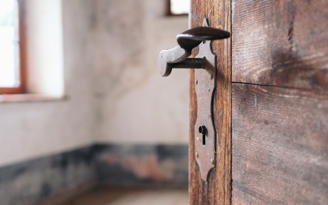 Pièce close avec clé inutile