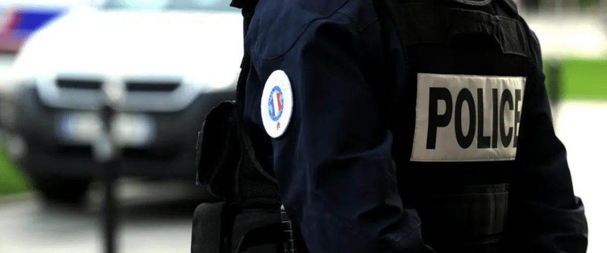Recherche d'une femme dans le quartier