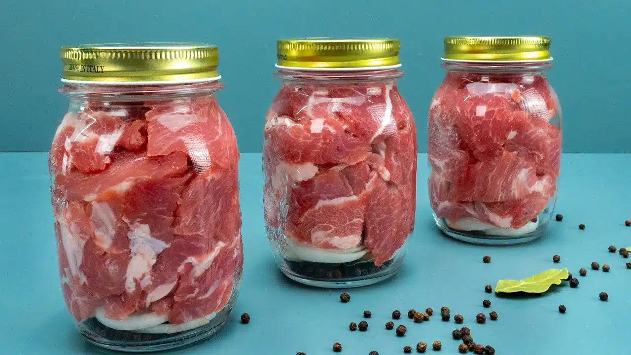 Viande conservée dans de la graisse