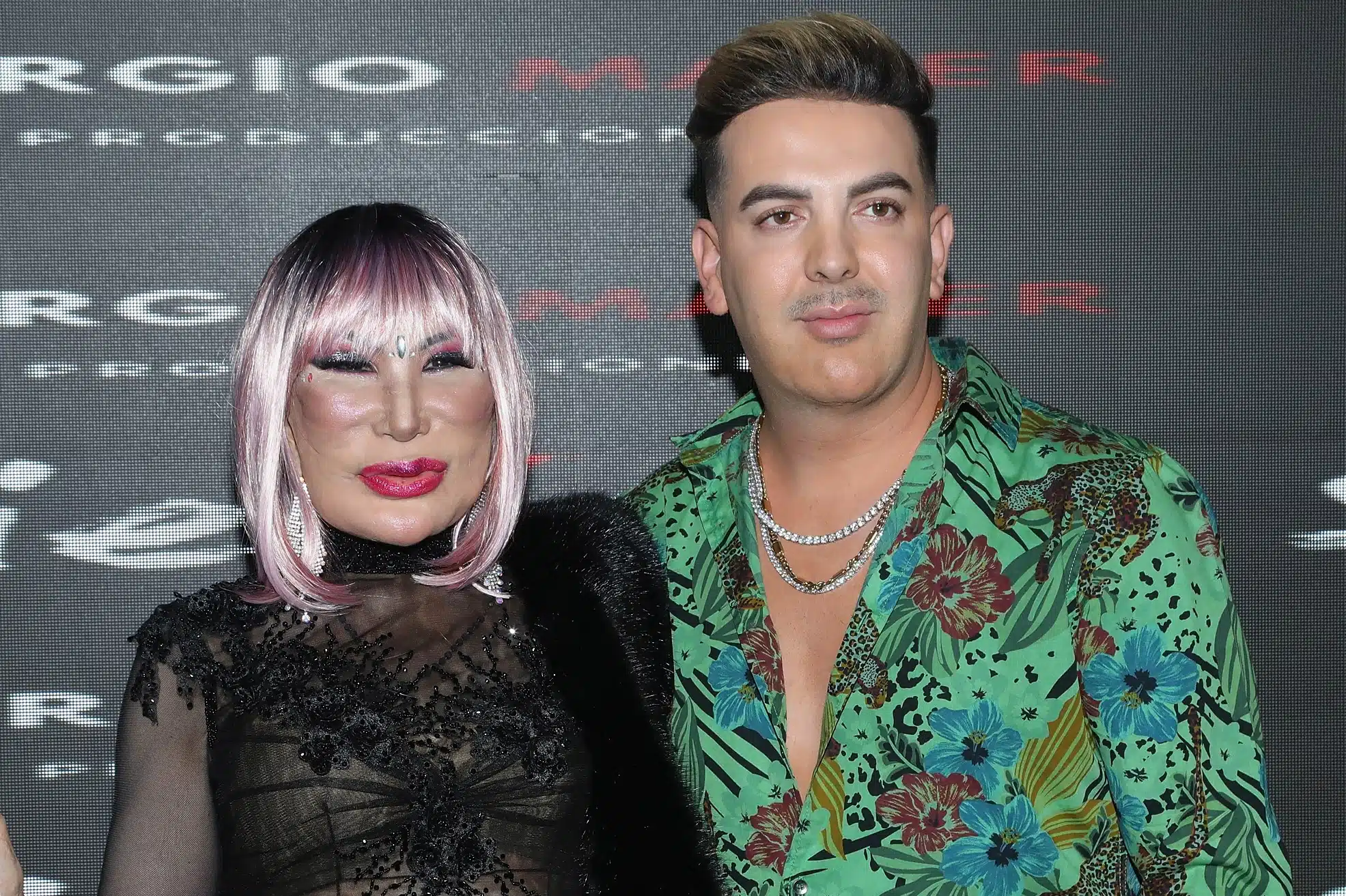 Lyn May annonce sa grossesse à 68 ans