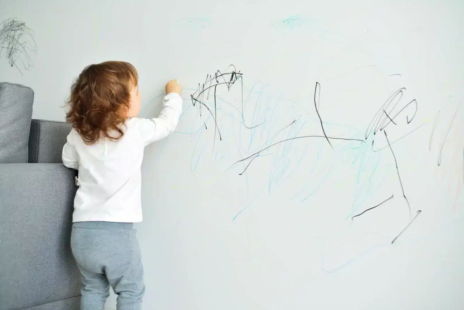 Nettoyage de traces sur mur