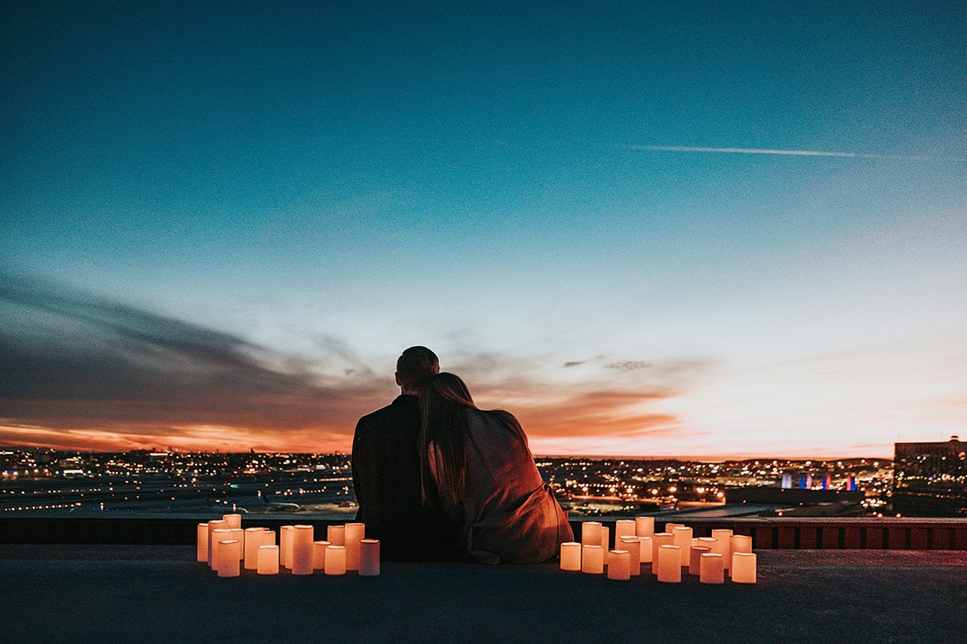 Couple se soutenant mutuellement