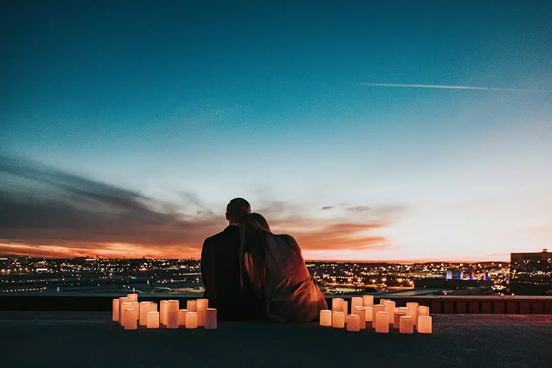 Couple se soutenant mutuellement
