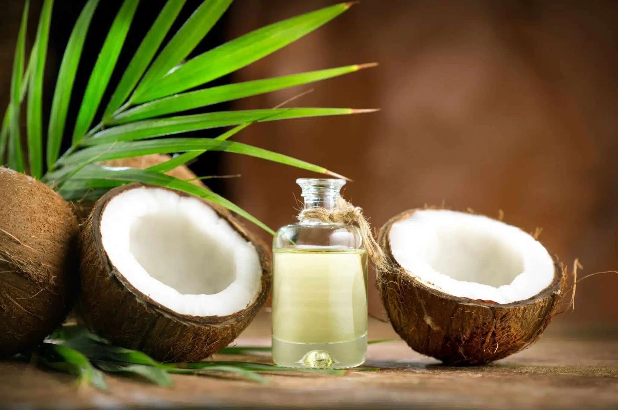Huile de coco utilisée en soin buccal