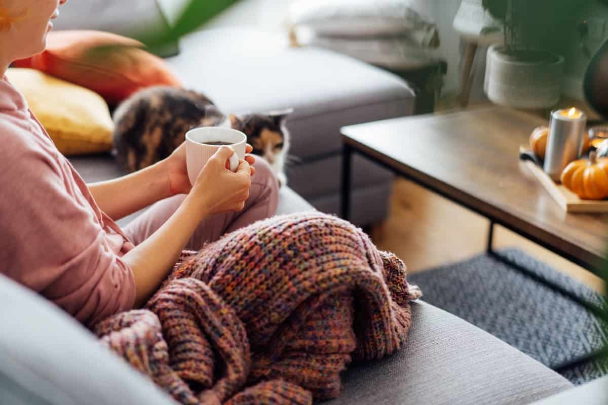 Personne établissant des limites saines dans une relation