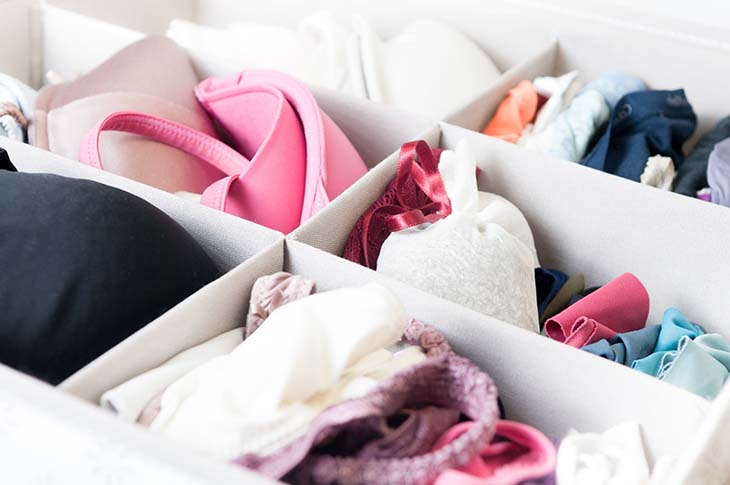 Des sous-vêtements rangés dans un tiroir