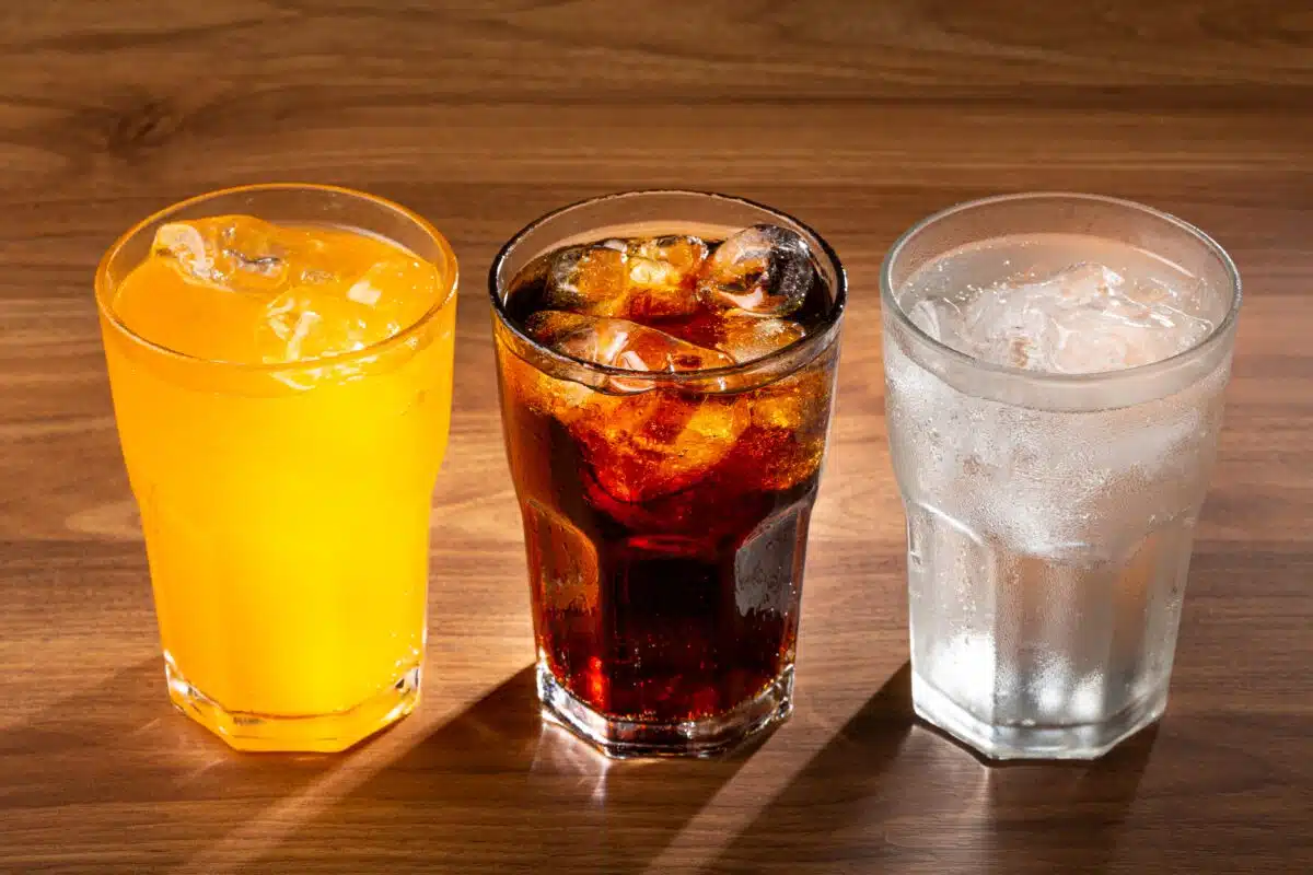 Verres de sodas pétillants