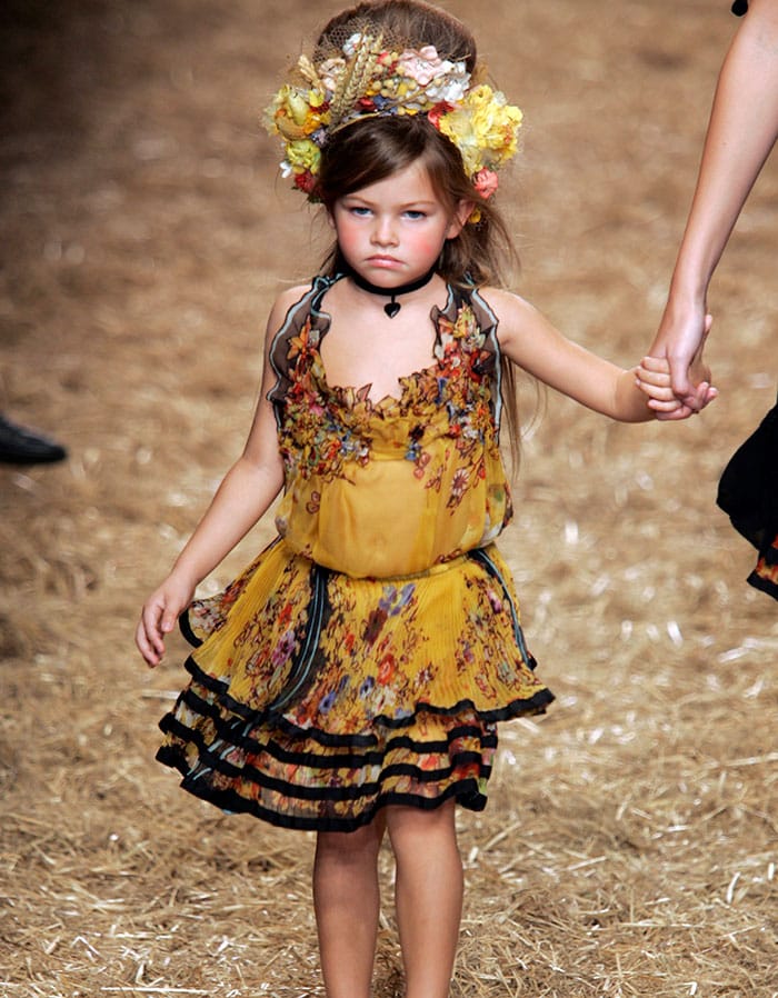 Thylane Blondeau enfant défilant pour Jean Paul Gaultier