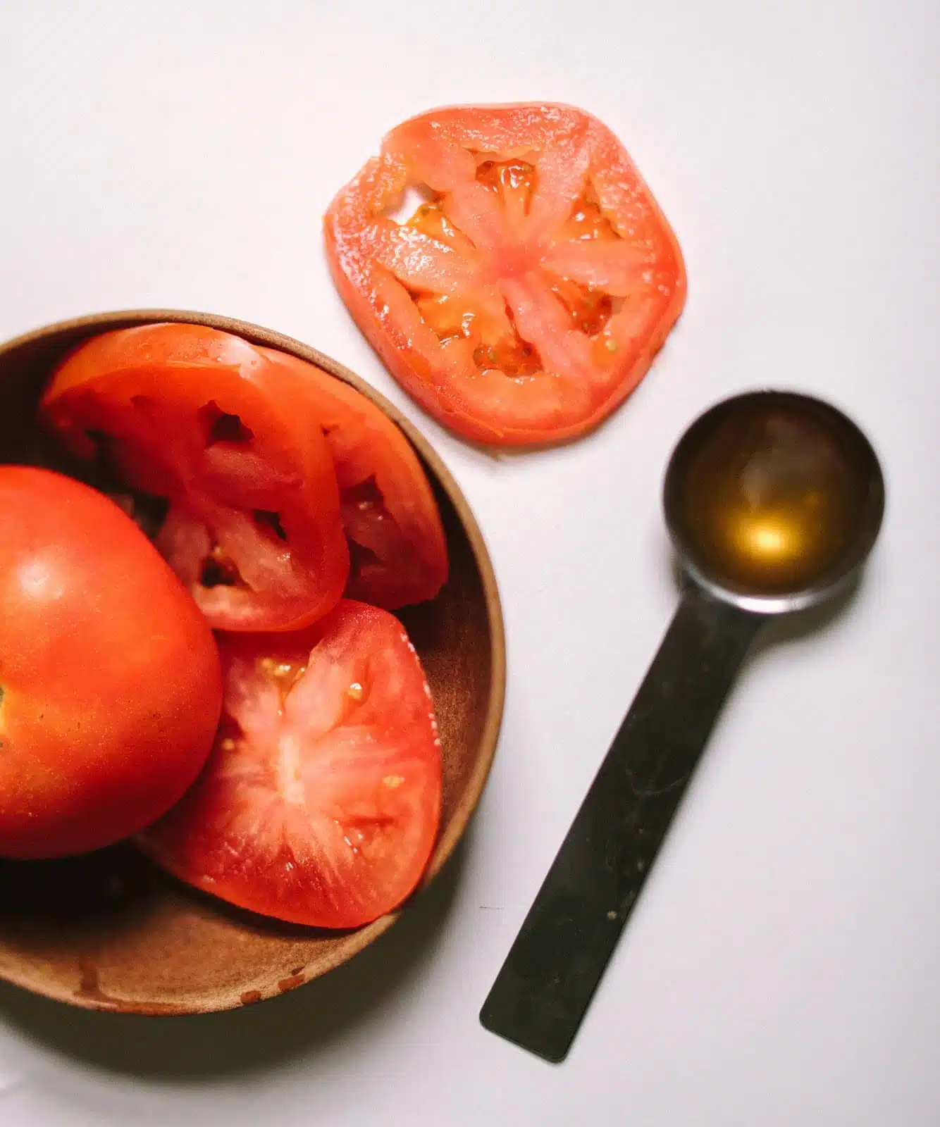 Masque visage tomate et miel