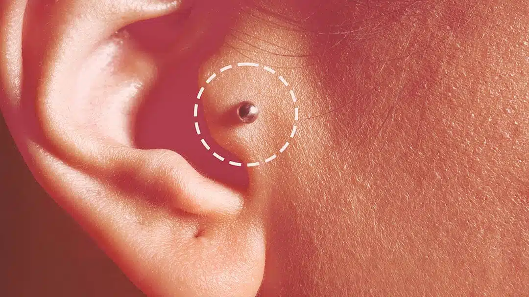 Piercing de tragus, bijou discret dans l'oreille